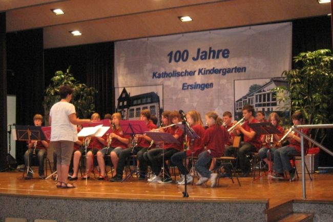 Die Schülerkapelle beim 100jährigen Jubiläum des Kindergarten Ersingen