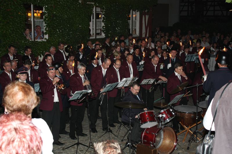 Musikkapelle beim Zapfenstreich 2009 in Ersingen