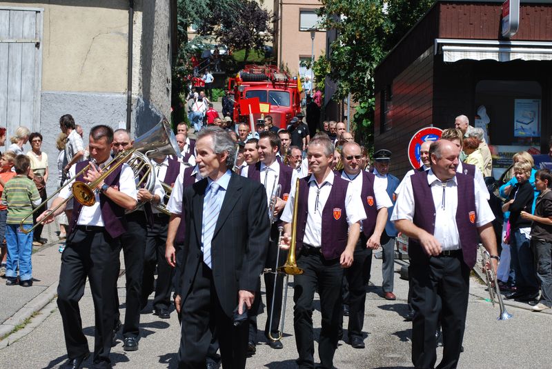 Ersinger Musikkapelle beim Festumzug der FFW 2009